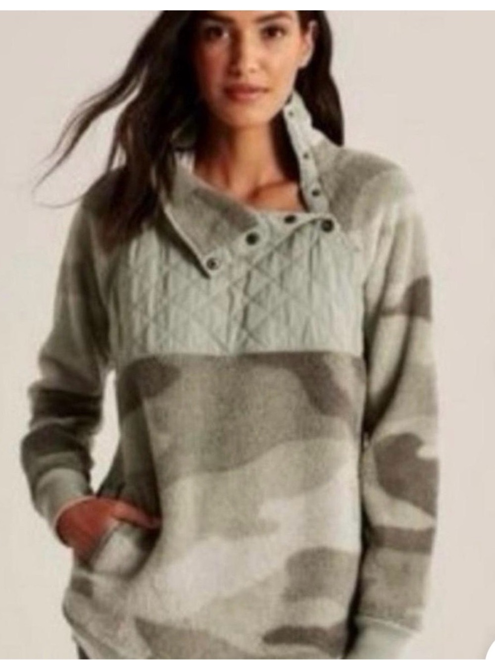 Abercrombie & Fitch Quilted Snap-Neck Camo Pullover Fleece Sage Green & Khaki-L